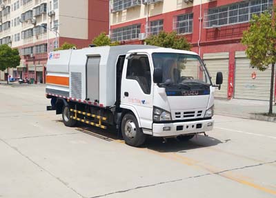 程力威牌CLW5071GQXQ5型護欄清洗車