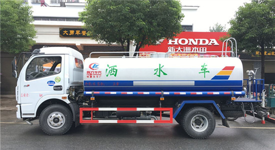 東風多利卡8噸灑水車 東風多利卡8噸灑水車