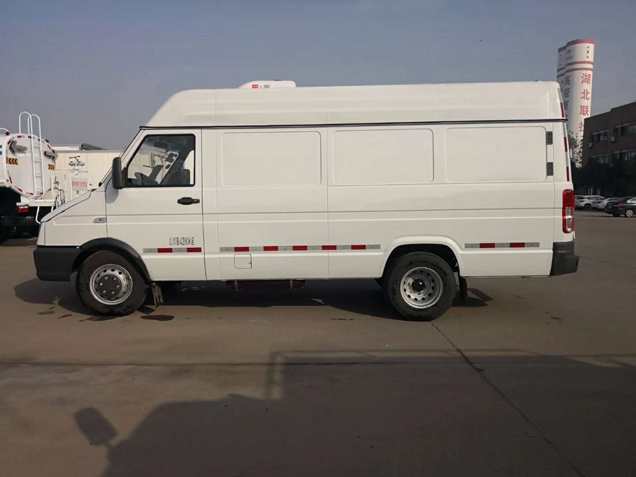 南京依維柯面包式冷藏車 南京依維柯面包式冷藏車