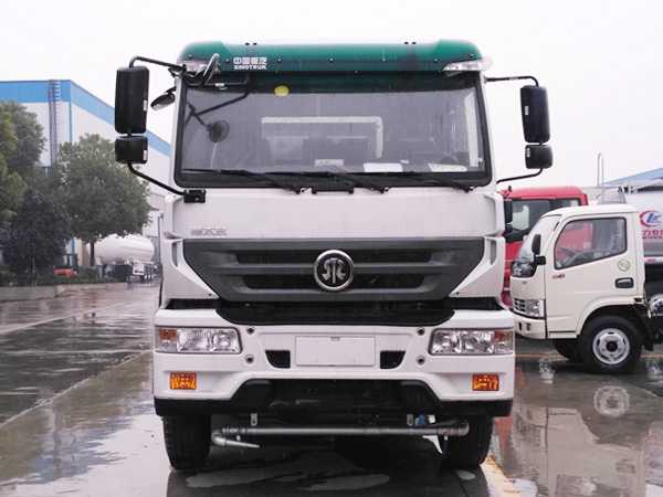 重汽后雙橋多功能抑塵車(chē).jpg