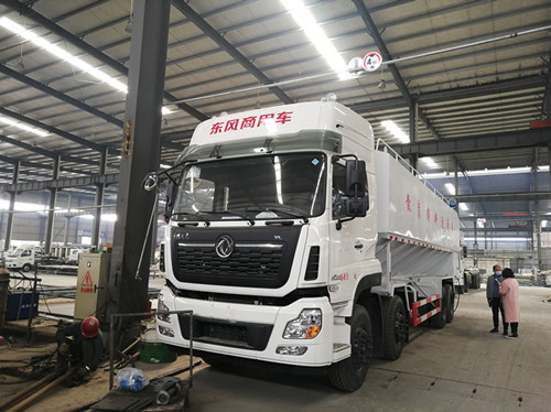 東風天龍40方散裝飼料運輸車