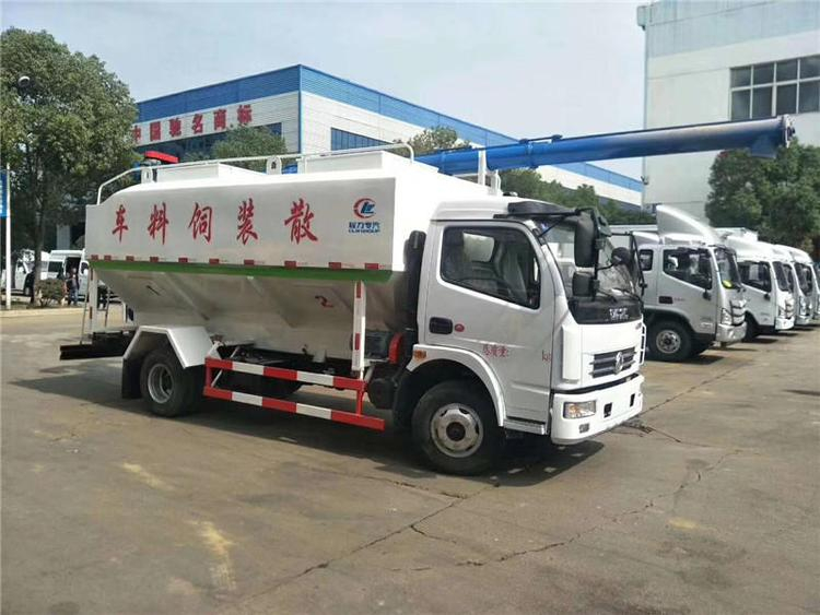 東風(fēng)大多利卡12方散裝飼料運(yùn)輸車