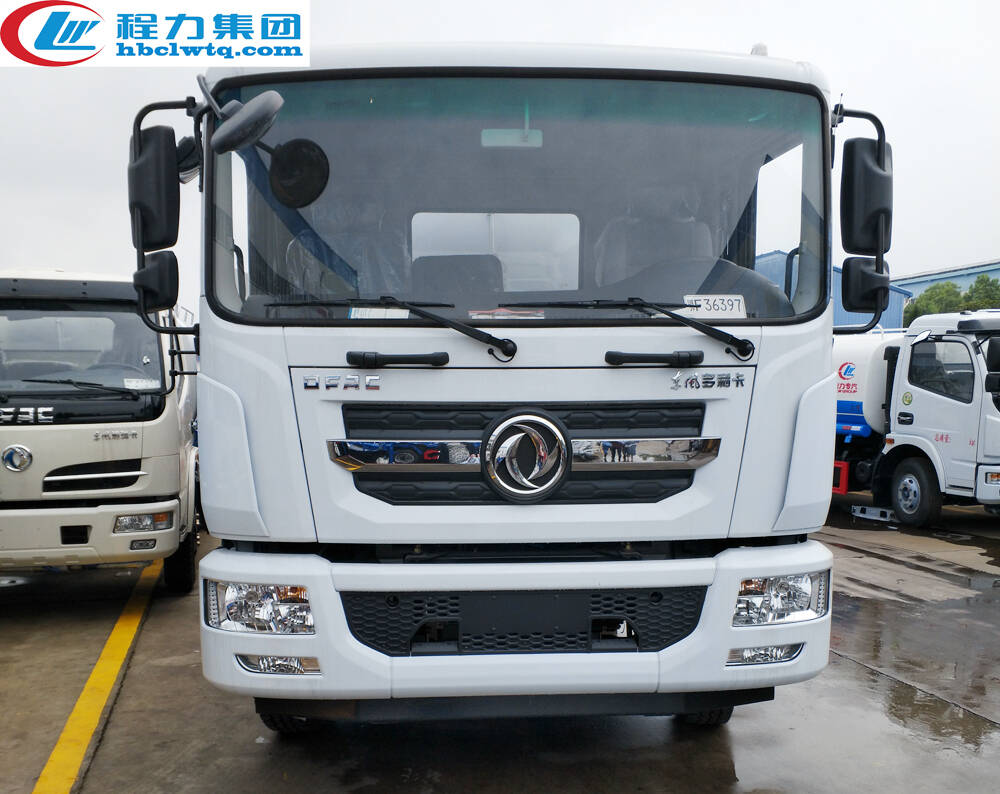 東風D9康機180.jpg