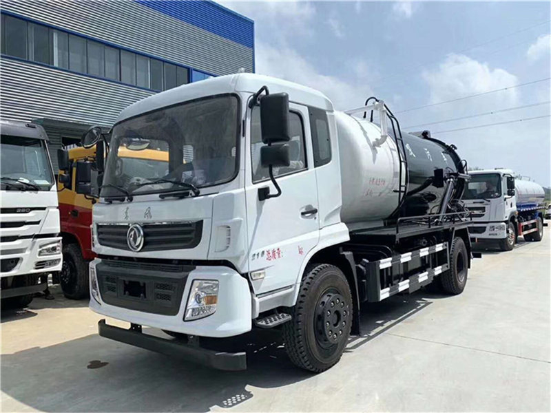 國(guó)六新款12方東風(fēng)專(zhuān)底吸污車(chē)