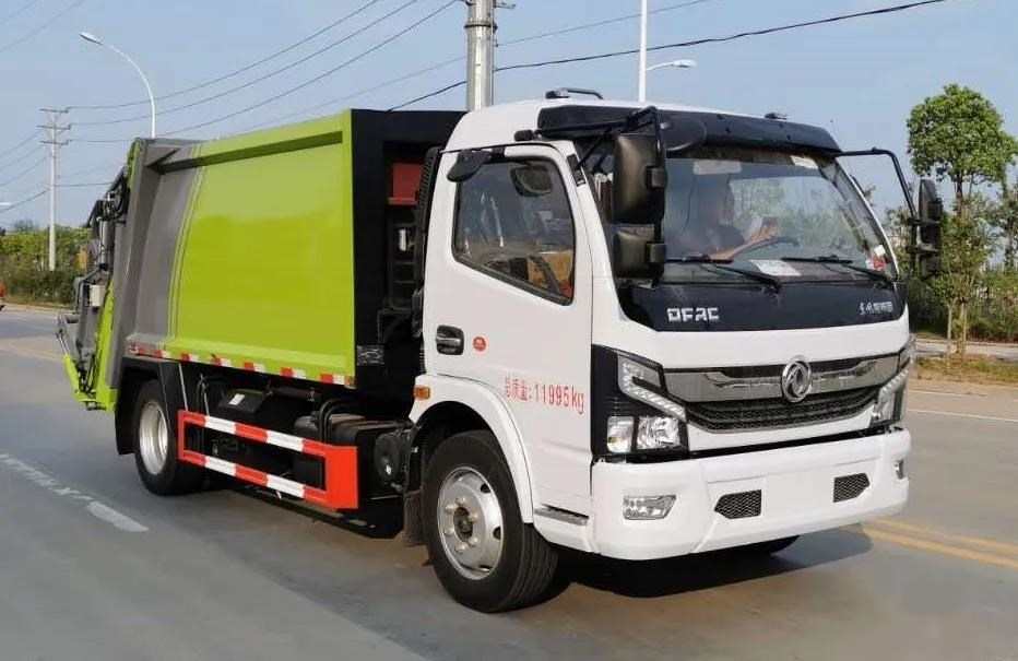 國(guó)六東風(fēng)多利卡8方壓縮式垃圾車