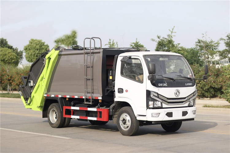 國(guó)六多利卡6方壓縮式垃圾車