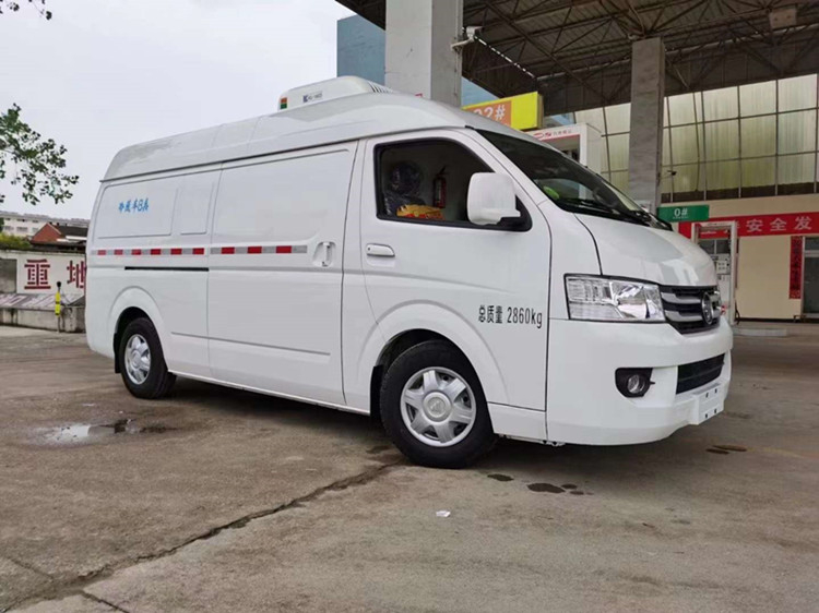 國(guó)六福田G7面包冷藏車